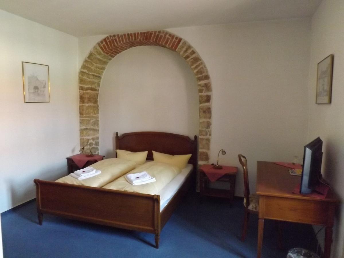 Querfurt Hotel "Zur Sonne" מראה חיצוני תמונה